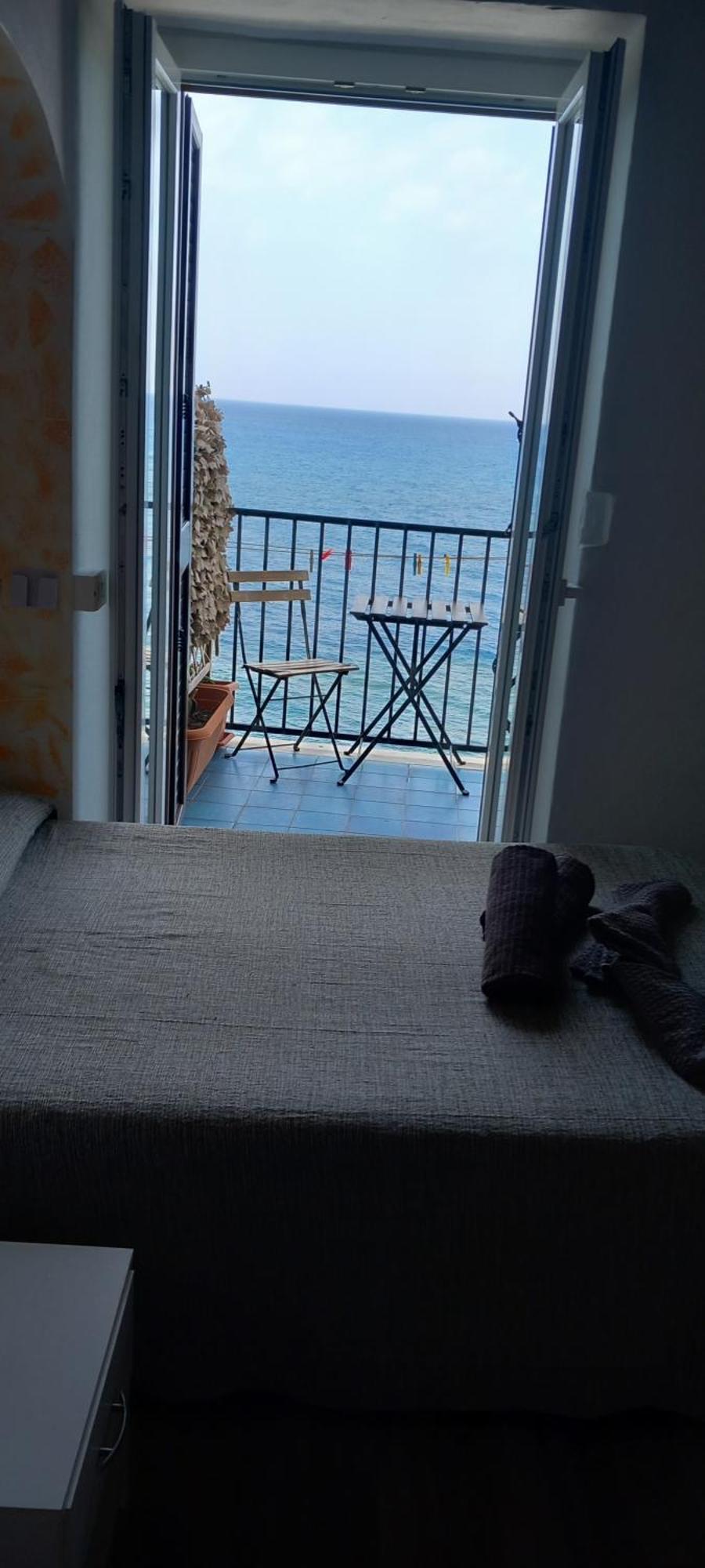 Hotel Ammaresiamo Ltb à Cefalù Extérieur photo